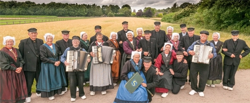 Dansgroep Klepperman Van Elleven Optreden Jubileumfeest Huis Van Eemnes 10 Jaar BasBEL